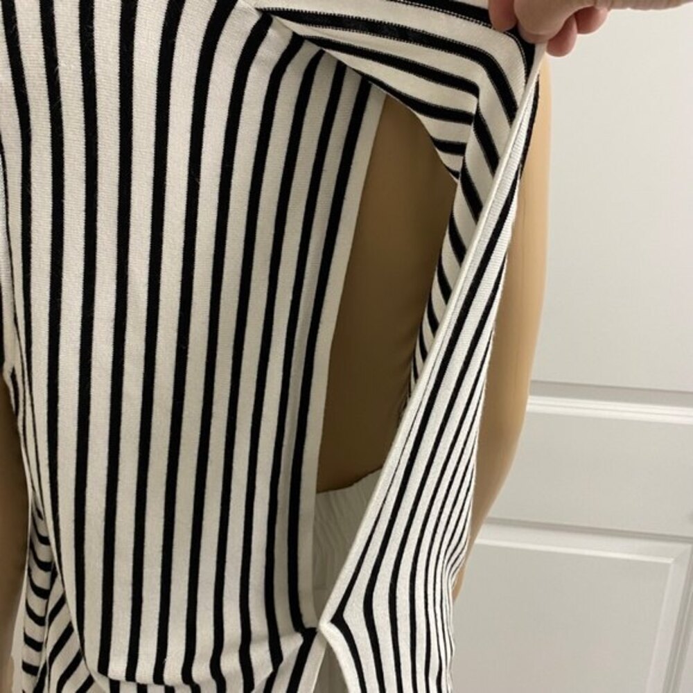 Central Park West Stripe Sleeveless Top Black White M Crossover Tulip Open Back - Picture 6 of 9